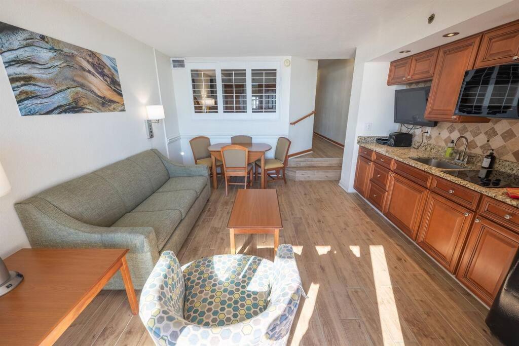 New Remodeled Direct Oceanfront Views Beach Cove Myrtle Beach Buitenkant foto
